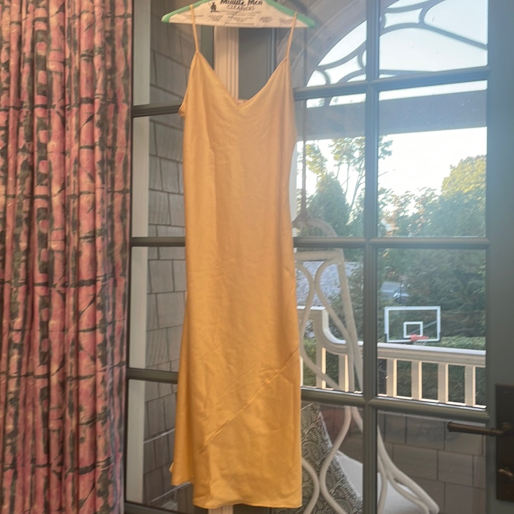 Yellow midi aritzia dress